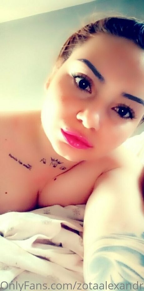 zotaalexandra model nice pic
