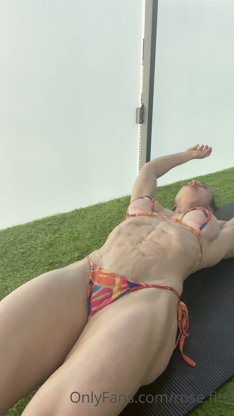 Rose Fittt Fitnfreaky_ model art img