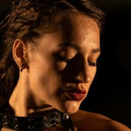 Art Rdug Show erotic actress pics