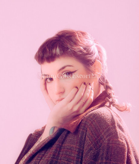 Zzofih model high quality picture