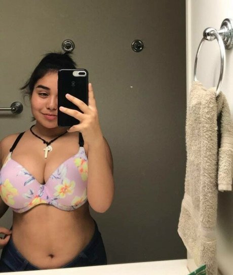 ztc1717 actress image