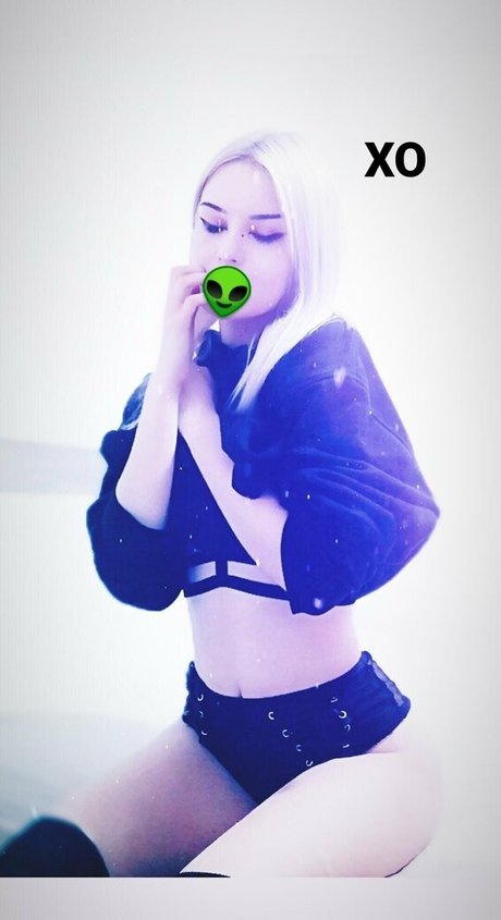 zswaez star naked gallery