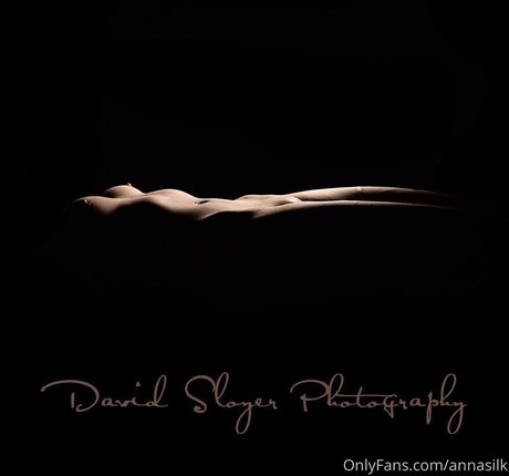 annasilk naked pornstar photo