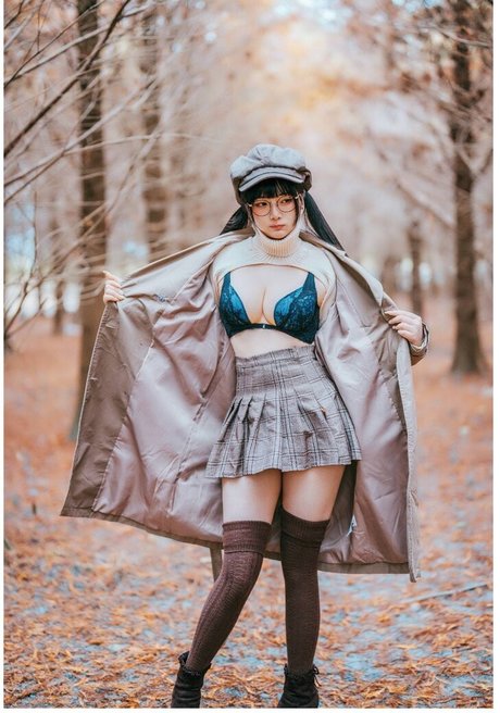 Raku model top photos