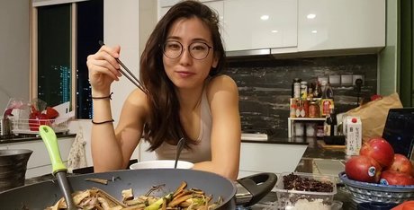 Zumi model adult galleries