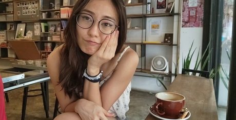 Zumi star sexy images