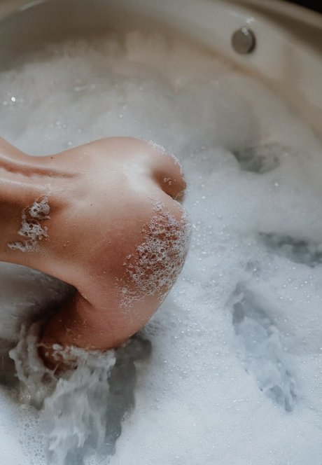 Zuri Aspiunza pornstar perfect galleries