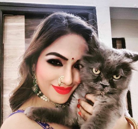 Zoya Rathore pornstar pretty pic