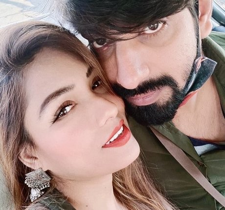 Zoya Rathore sexy pornstar archive