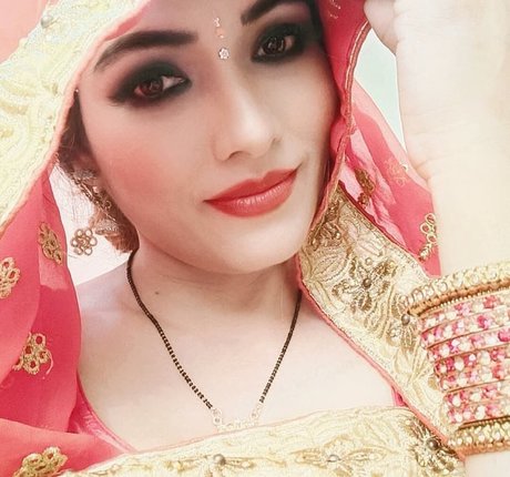 Zoya Rathore xxx actress pics