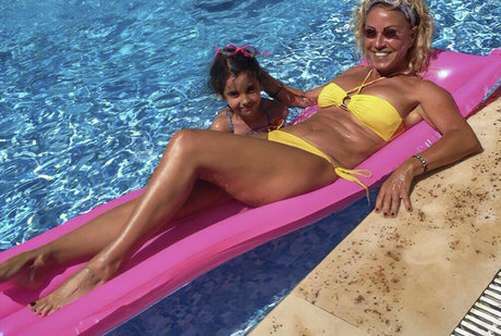 Zumrut Nural Dorman model adult picture