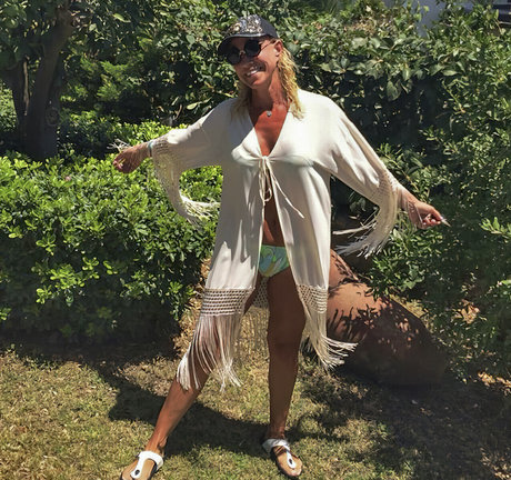 Zumrut Nural Dorman star art pic