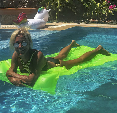 Zumrut Nural Dorman pornstar hd img