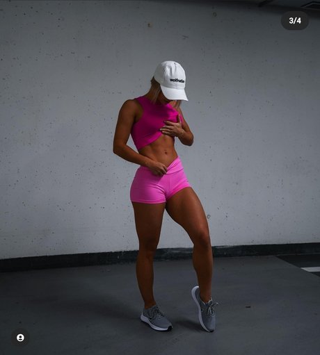 Zuzana Kardos exclusive model photo