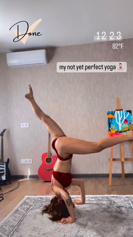 Aisux Aisultanax pornstar pretty gallery