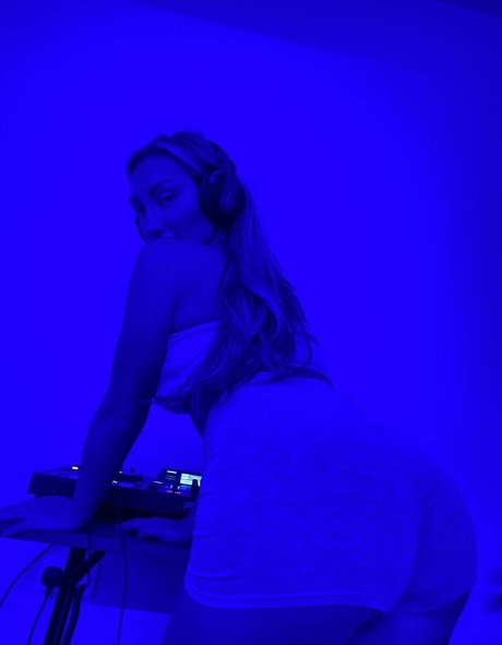 Katezb03 star perfect pictures