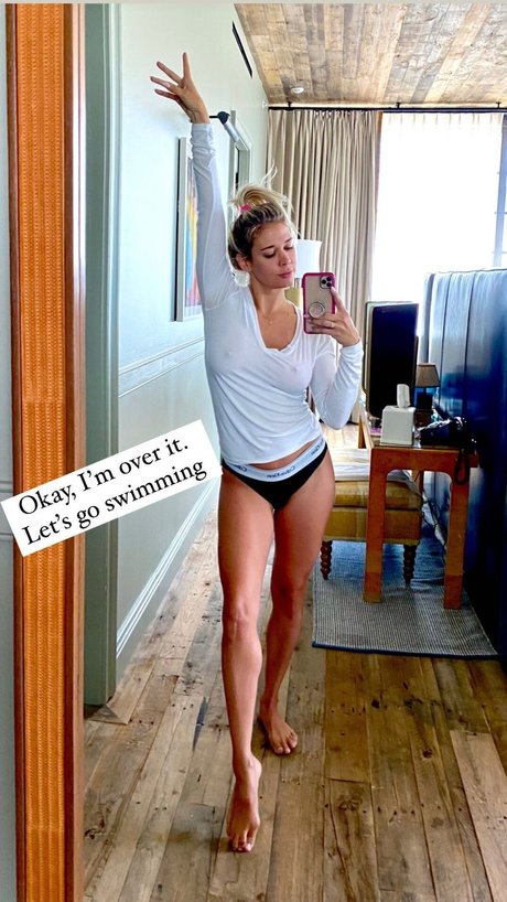 Lauren Compton pornstar xxx img