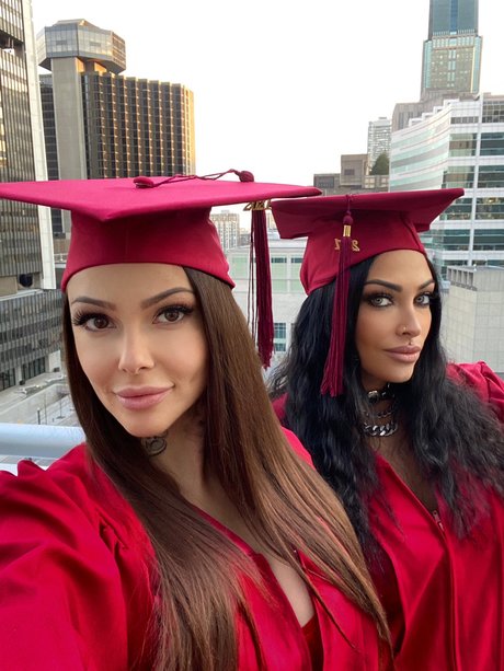 Sania Mallory model naked pictures