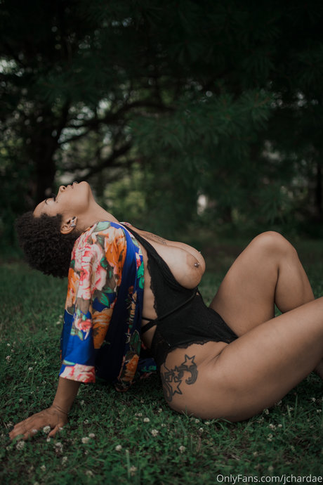 Jina C art actress pictures