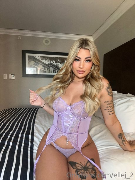 Lana James star high quality images