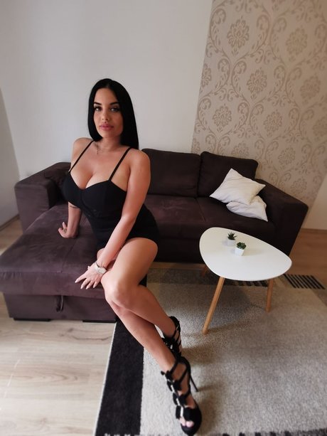 Alexa ddoficial Profile pic