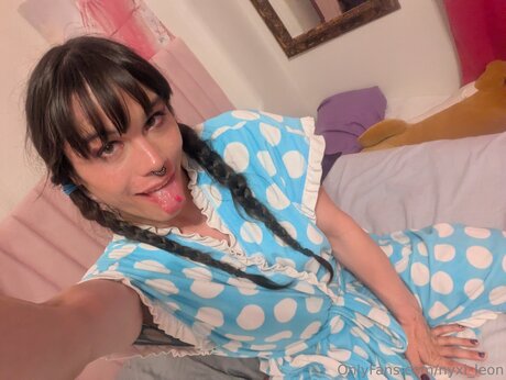 Nyxi Leon star high quality pic