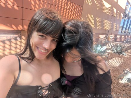 Nyxi Leon model nudes image