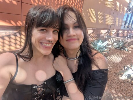 Nyxi Leon pornstar adult galleries