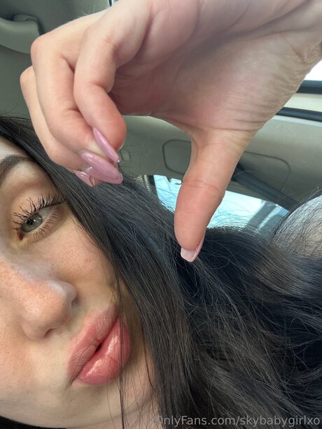 Skybabygirlxo star porn image