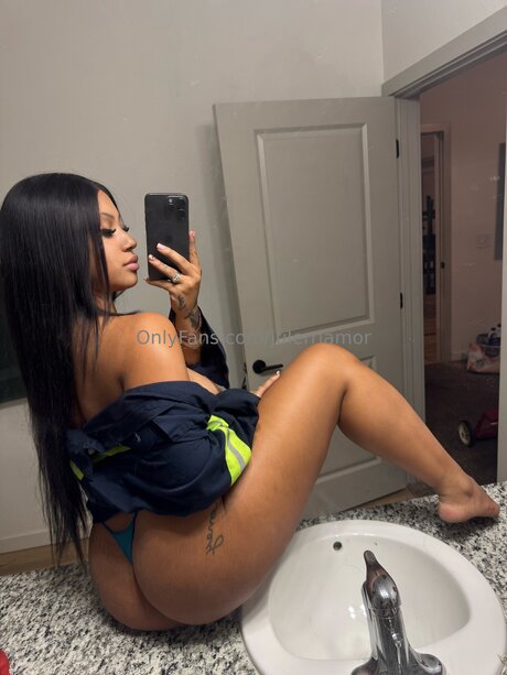 Julerriamor adult star galleries