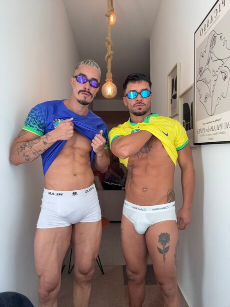 Aussiemenexhibit star nude image