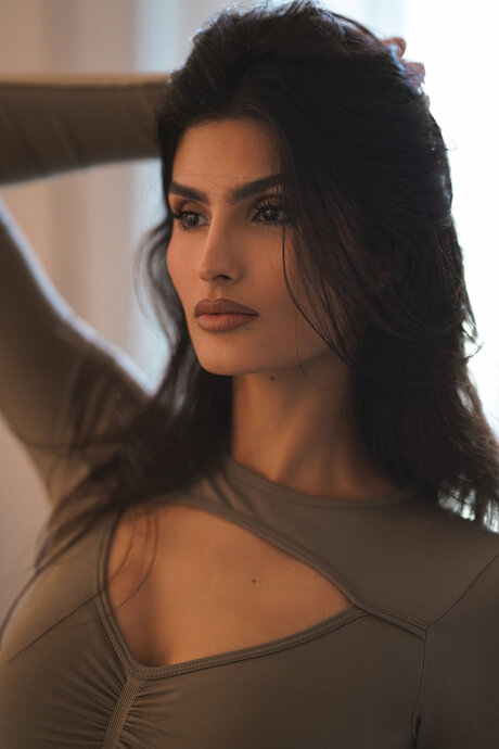 Yaelaris star high quality images