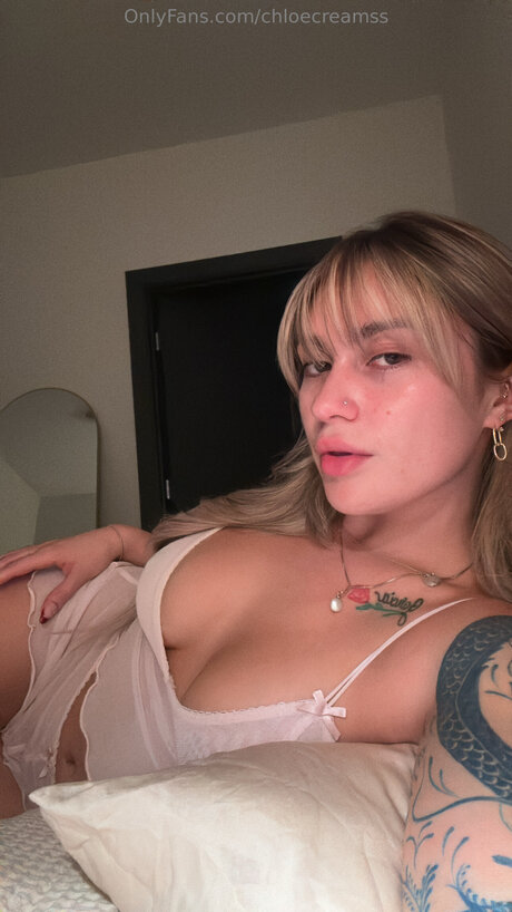 Chloecreamss pornstar art img
