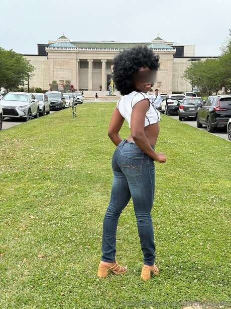 Ebonybutts hot actress picture