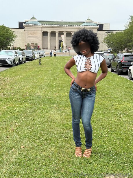 Ebonybutts pornstar exclusive picture