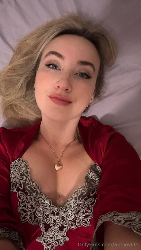 Annjoylife top pornstar photo