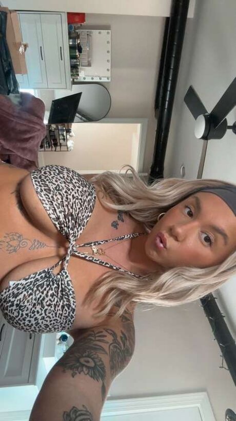 Babycali pornstar art img