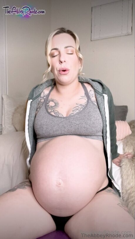 Abbeyrhode erotic actress img