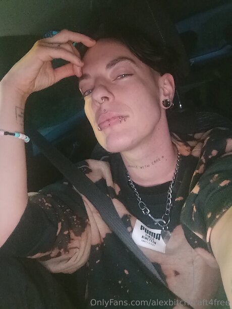 Alexbitchcraft4free model art pics