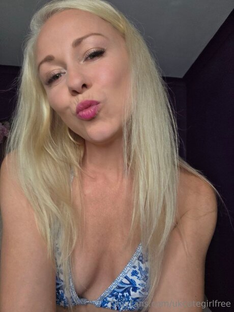 Ukcutegirlfree perfect model pic