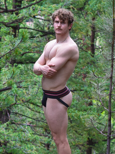 Thomas Mathew M art actress image