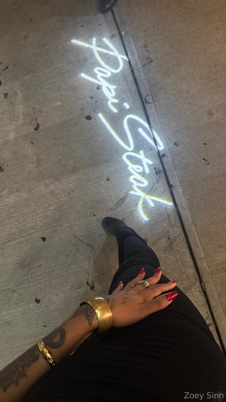 Zoeyxsinn erotic actress archive