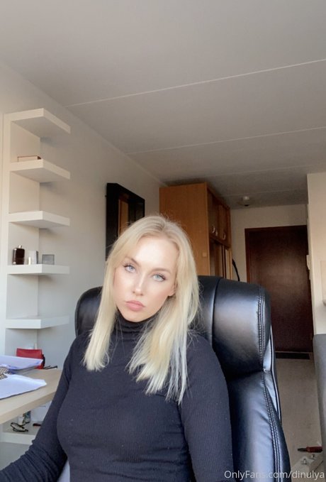 Dinulya sexy pornstar photos