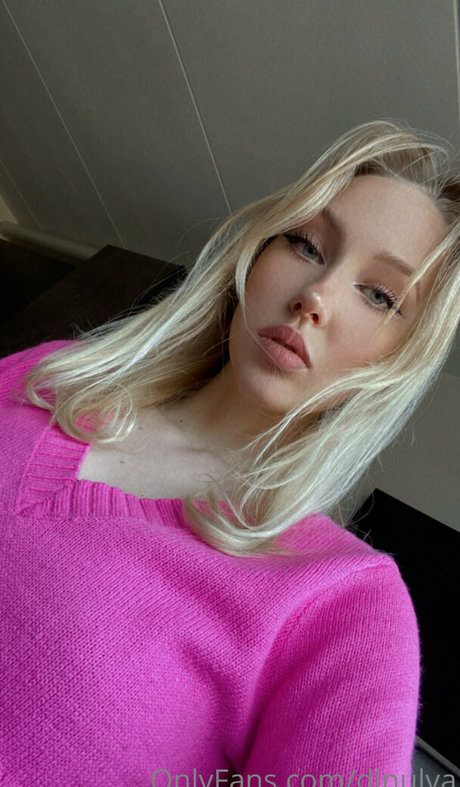 Dinulya model high quality gallery