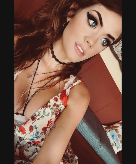 Hexgrlfrnd pornstar nude photos