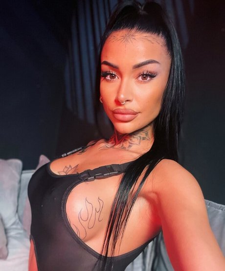 Misspierciink exclusive model galleries