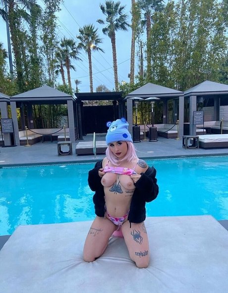 Zombrie pornstar perfect photo