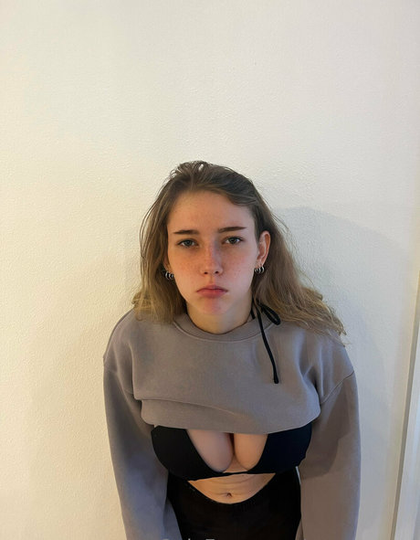 zooemoore star nudes picture