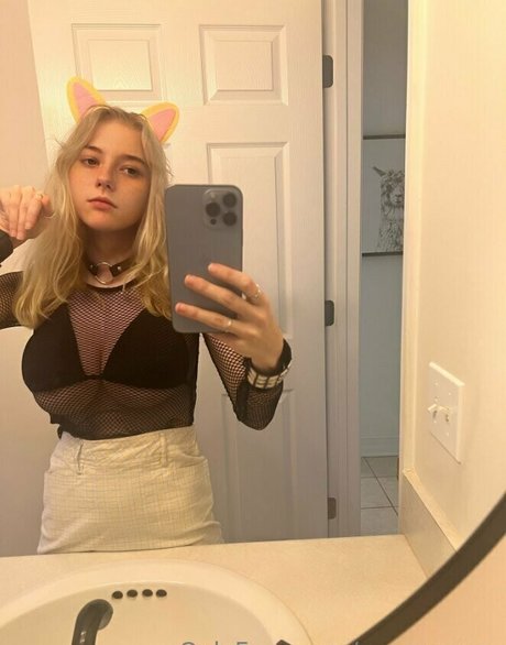 zooemoore sexy actress images