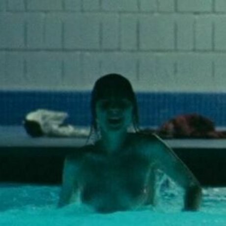 Zooey Deschanel erotic pornstar pics